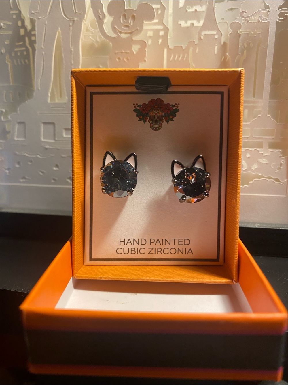 Hand-Painted Cubic Zirconia Cat Stud Earrings - Smoky Gray